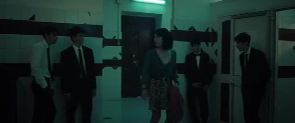 ilragazzodaipantalonirosa 301